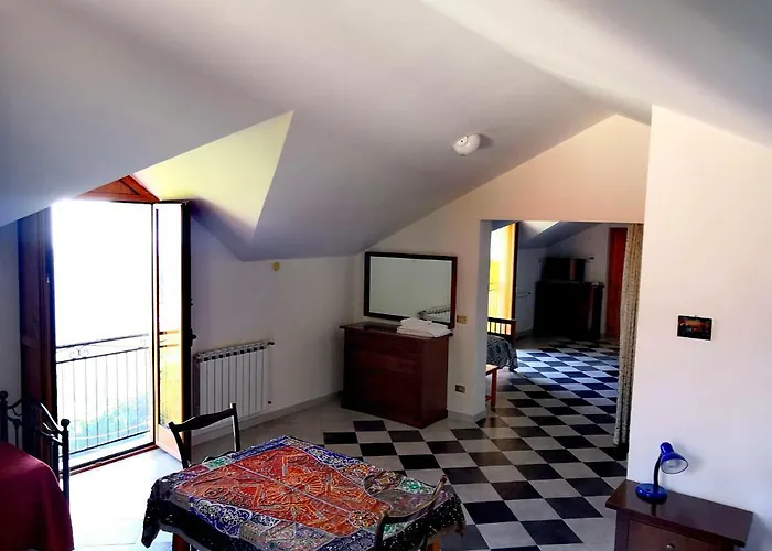 Agriturismo Il Castagno 팜스테이 아제롤라