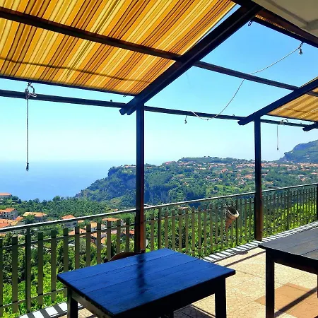 Agriturismo Il Castagno Lantgård